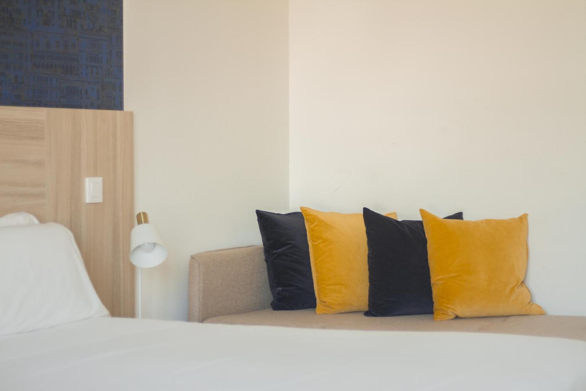 Room Select Porto Suites Zewnętrze zdjęcie